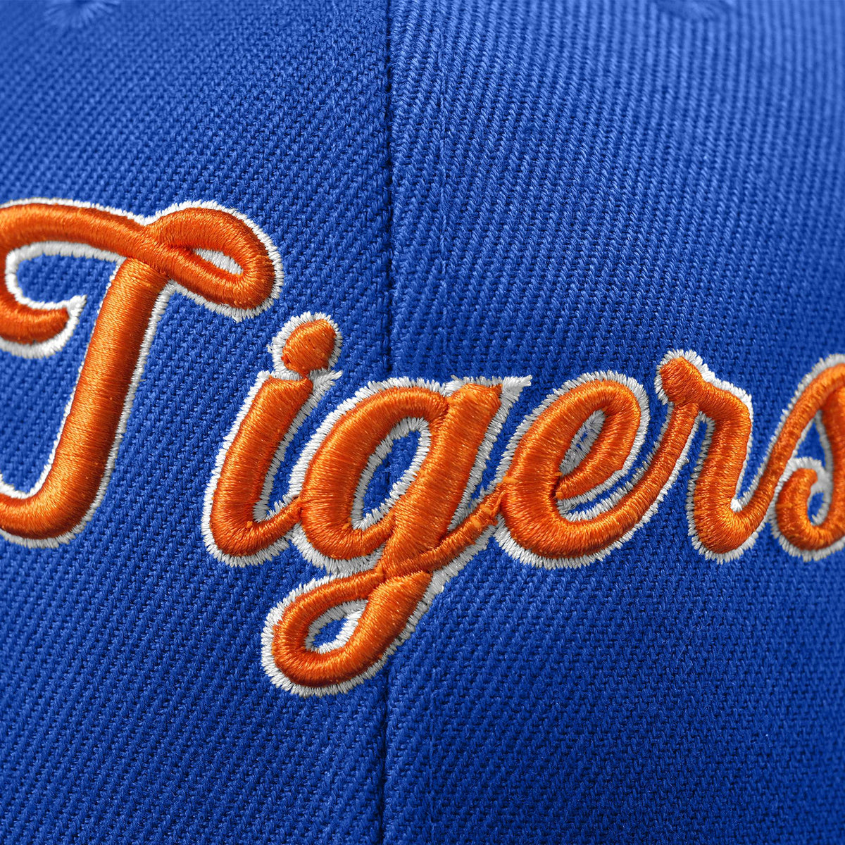 Custom White 3D Puff Embroidery Flat Embroidery Flat Eaves Sport Baseball Cap Design for Men/Women/Youth