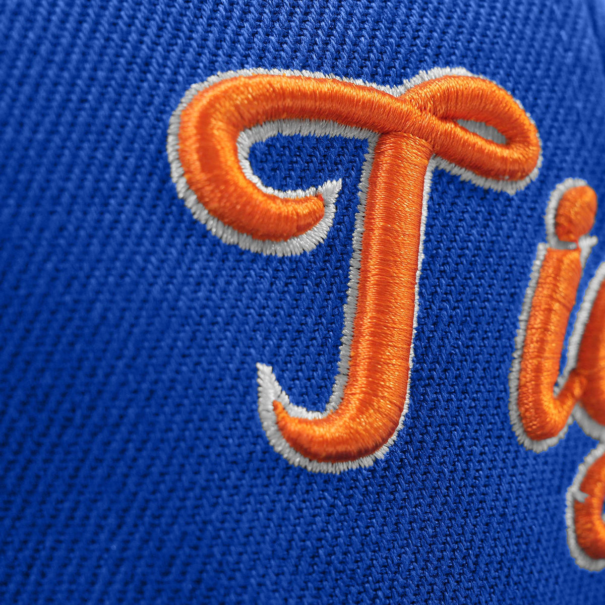 Custom White 3D Puff Embroidery Flat Embroidery Flat Eaves Sport Baseball Cap Design for Men/Women/Youth